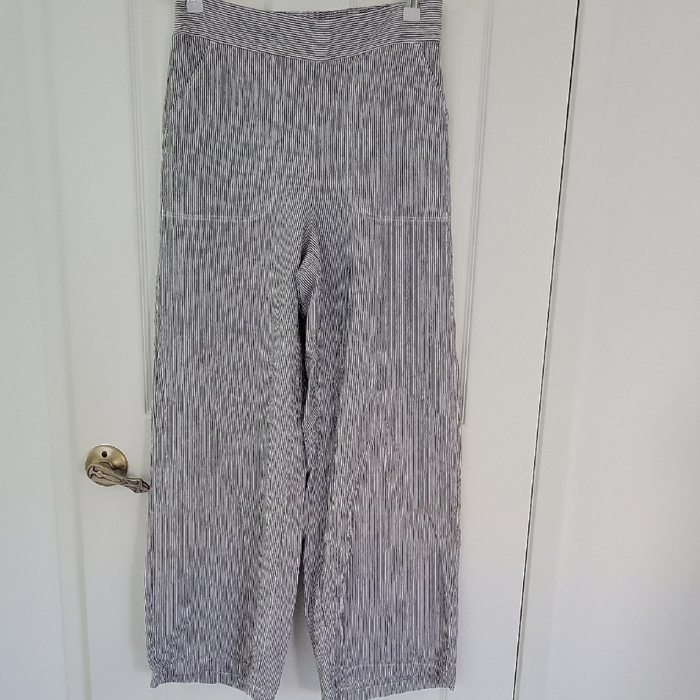 Max Studio Black and White Striped Wide Leg Pants